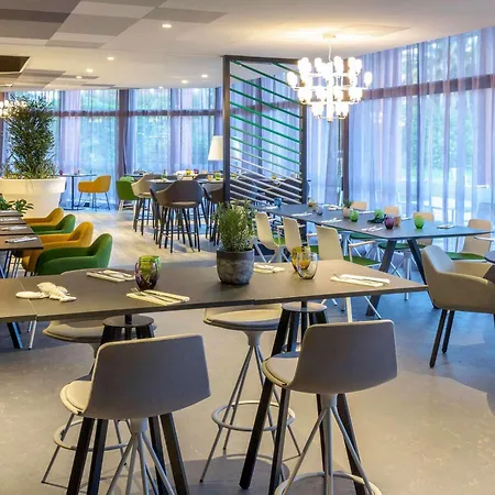 Mercure Centre Cote D'azur Hyeres