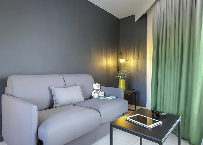 מלון Mercure Centre Cote D'azur