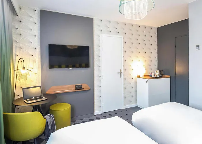 Mercure Centre Cote D'azur הייר