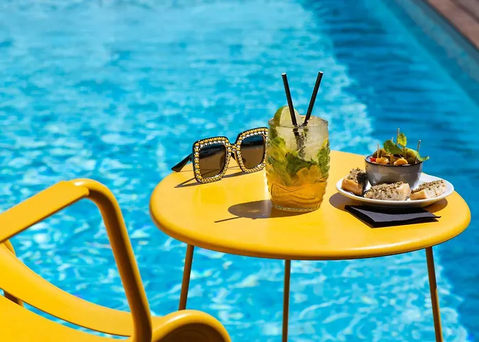 Mercure Centre Cote D'azur הייר