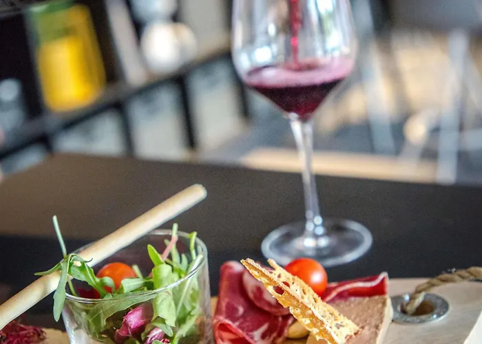 מלון Mercure Centre Cote D'azur 4*
