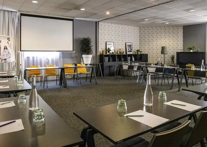 מלון Mercure Centre Cote D'azur