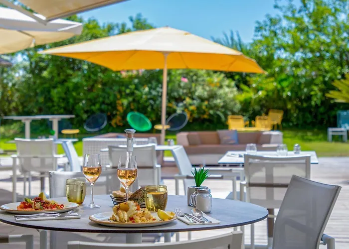 מלון Mercure Centre Cote D'azur