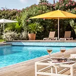 Отель Mercure Centre Cote D'azur Йер