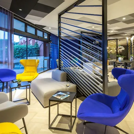 Отель Mercure Centre Cote D'azur 4*