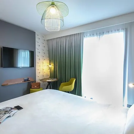 Mercure Centre Cote D'azur Йер