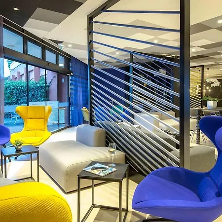 Mercure Centre Cote D'azur 4* Йер