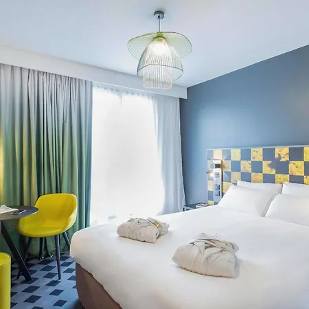 Mercure Centre Cote D'azur Ιέρ