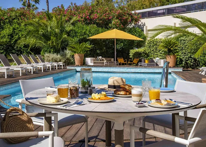 Mercure Centre Cote D'azur Szálloda 4*